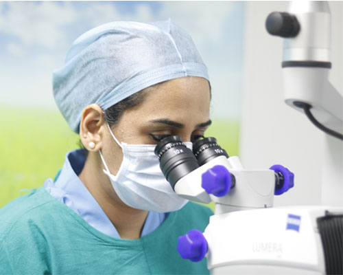 Experience best Lasik / Refractive Surgery at Arunodaya Eye Clinic, Pune's best eye care clinic led by Dr. Anuprita Gandhi Bhatt, Top Opthamologist in Pune.